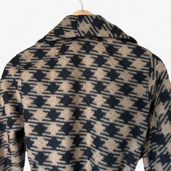 Harris Wharf London Houndstooth Plaid Blanket Coat with Belt - Picture 5 of 14